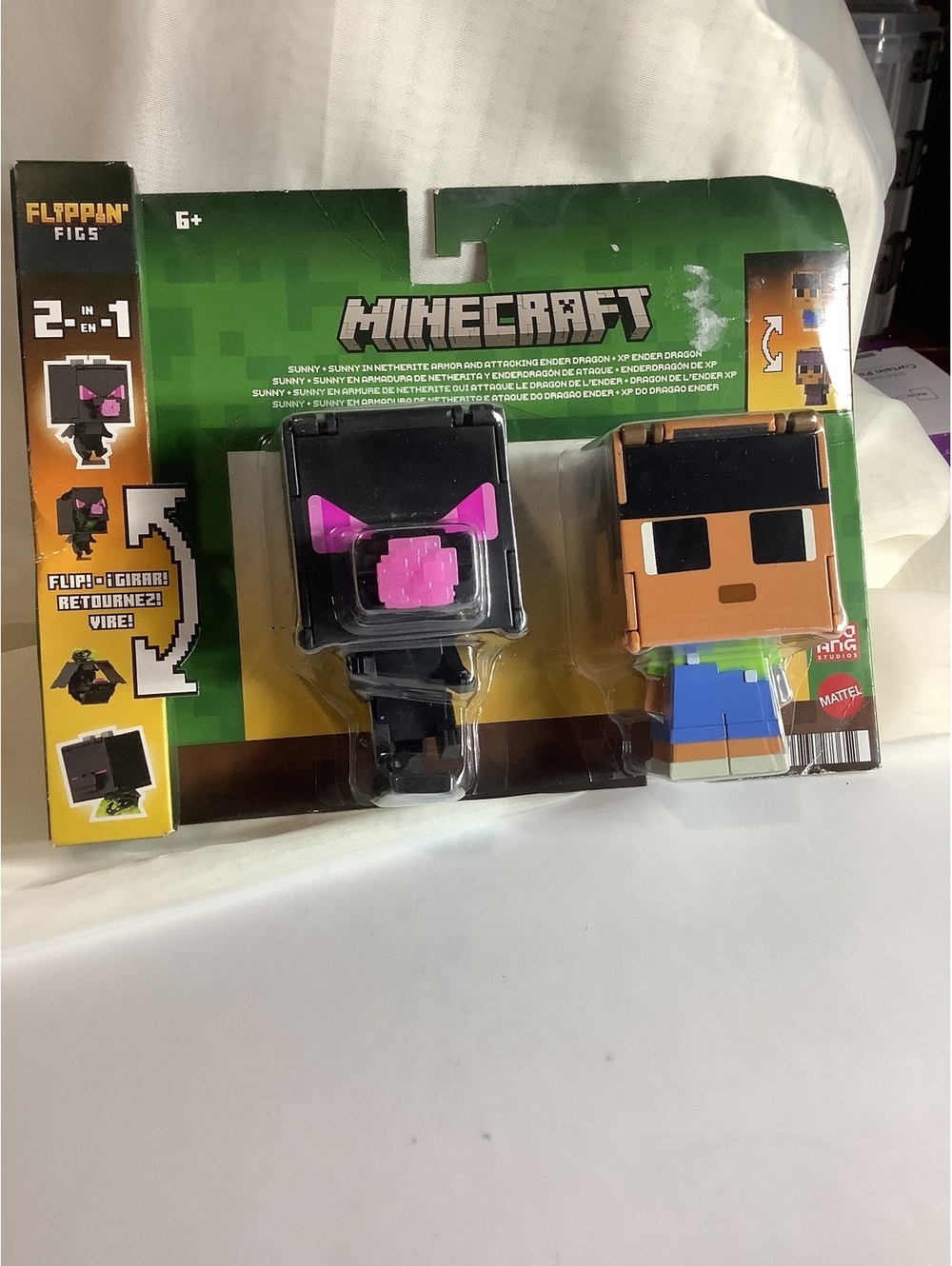 Minecraft Flippin' Figs 2-in-1 Figure Set - Ender Dragon & XP